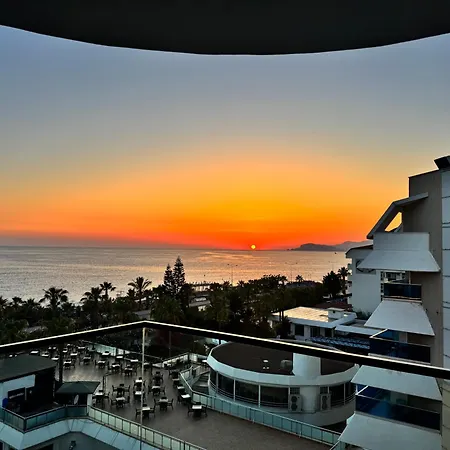 Nordic Art - Premium By The Sea 아파트